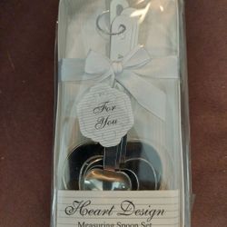 Box Of 30 Heart-shaped Measuring Spoon Sets