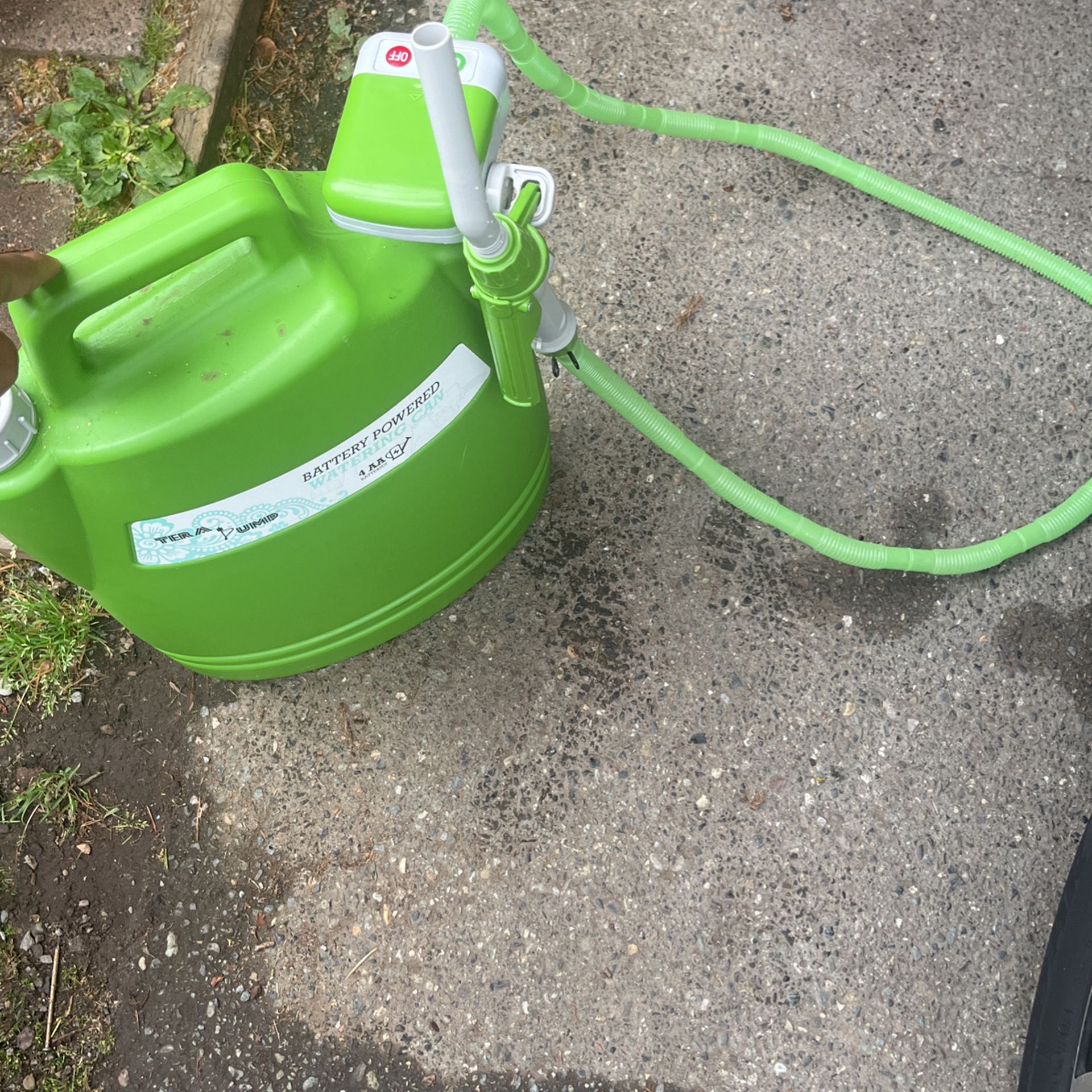 battery powered watering can