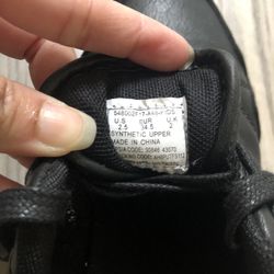 New Levi’s boys shoes. Size 2.5. 