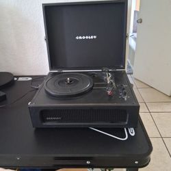 Record Player Crosley