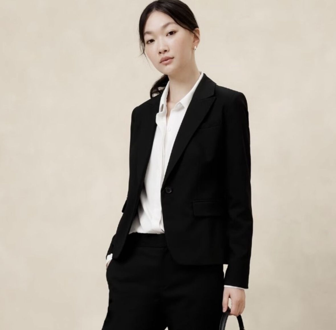 Banana Republic Women’s Black One Button Lined Blazer, size 0 Petite