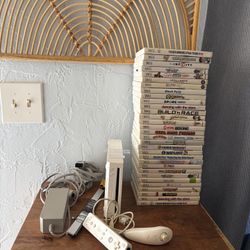 Nintendo Wii With 31 Games And Controller 