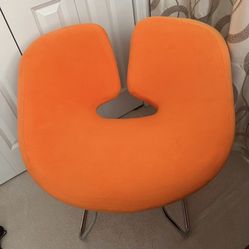 New Comfortable Chair SALE 