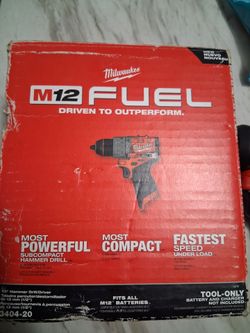 MILWAUKEE M12 FUEL DRILL