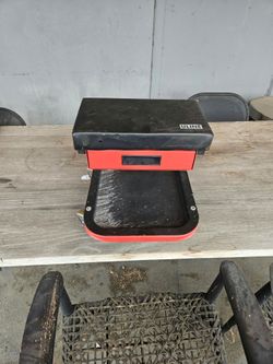 Rolling tool  seat storage