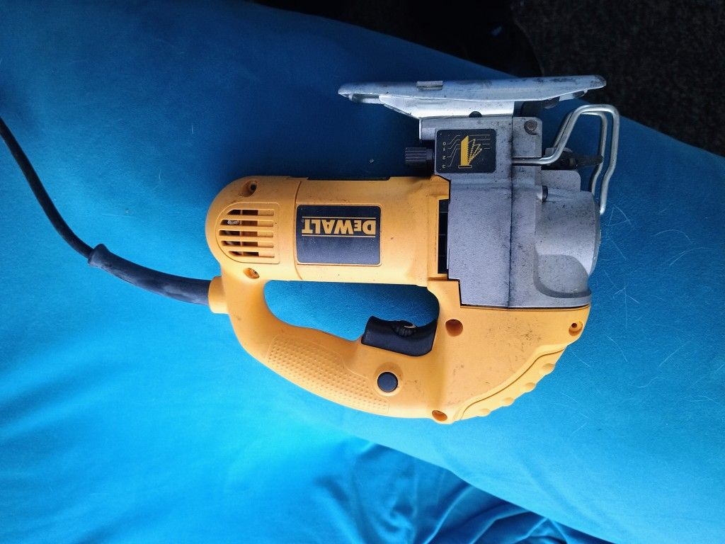 DeWalt Jigsaw. Like New.  25cash