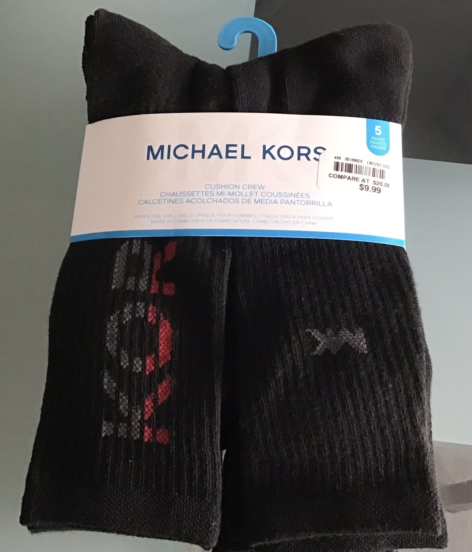 NEW~MEN’S~MICHAEL KORS~ Cushion Crew Socks~5 pairs of black~One size~Pick up Four Mile Cove Parkway behind Walmart on Del Prado