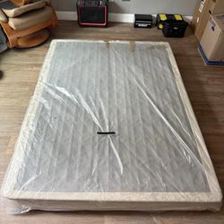 Queen Box spring 