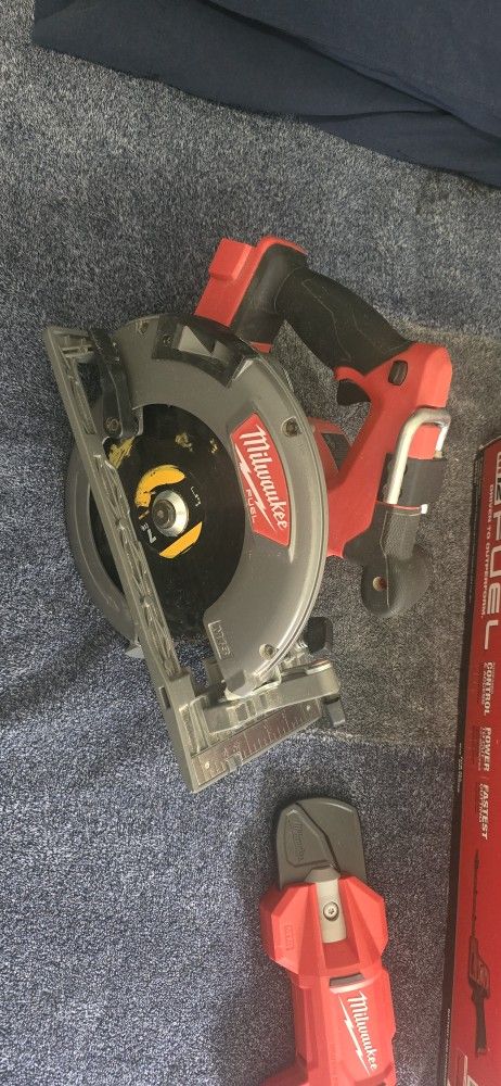 Milwaukee Saw