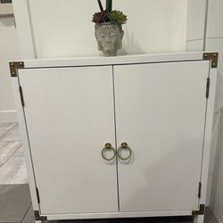 White Cabinet- Excellent Condition!