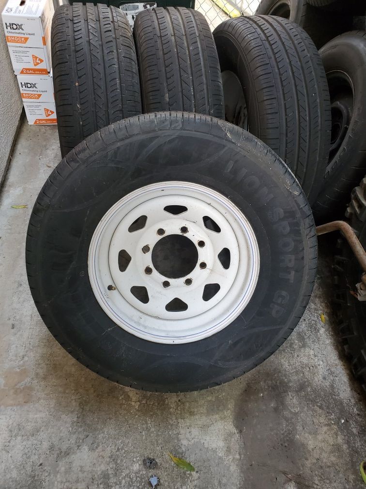 8 lugs rims with new tires