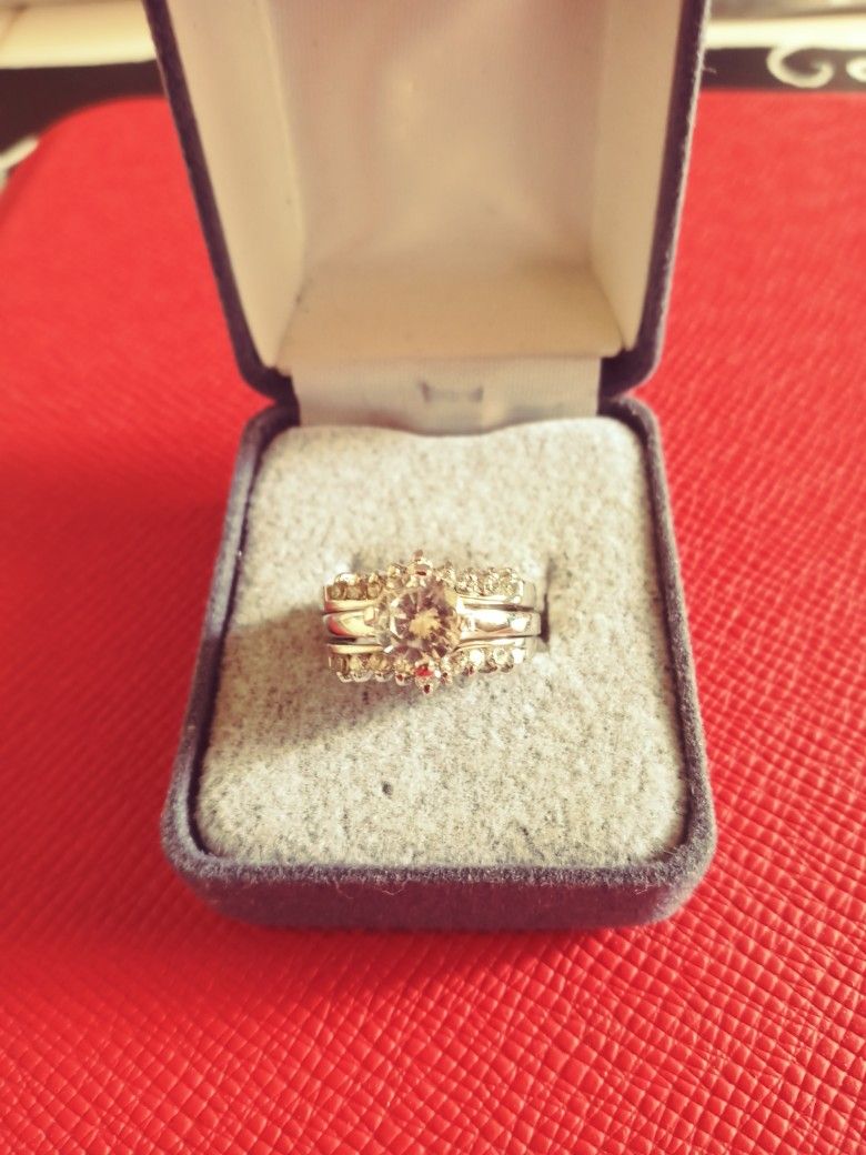 NEW. BRIDAL SET.  SIZE. 7.  925. 