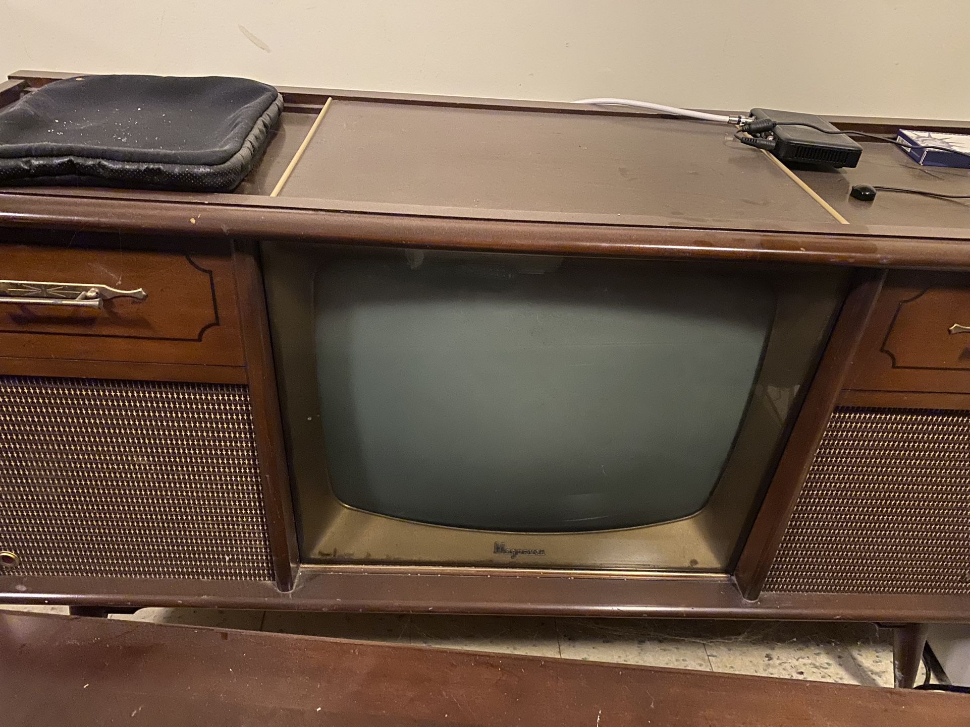 Vintage 1960s TV Console