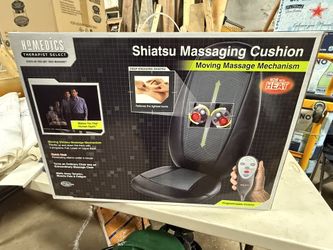 HoMedics SBM-200H Therapist Select Shiatsu Back Massage Chair Cushion With Heat