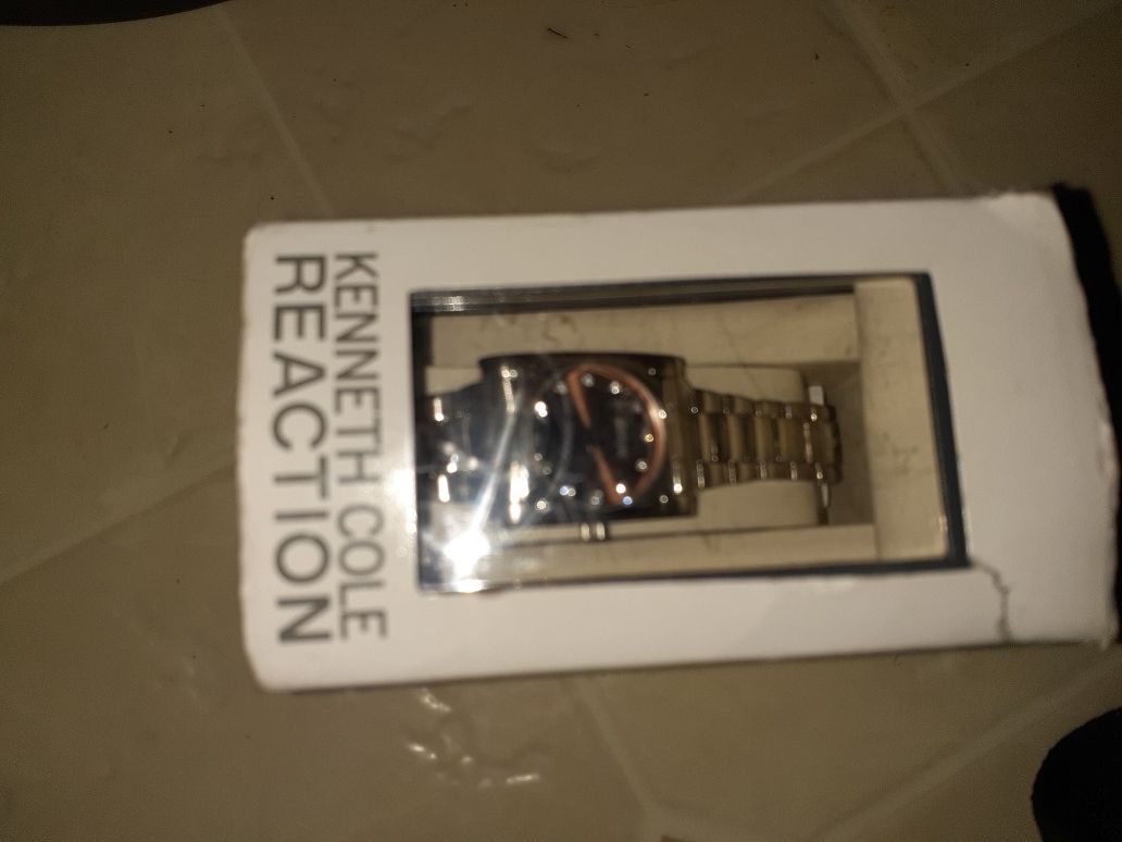 WOMENS WATCH KENETH COLE REACTION