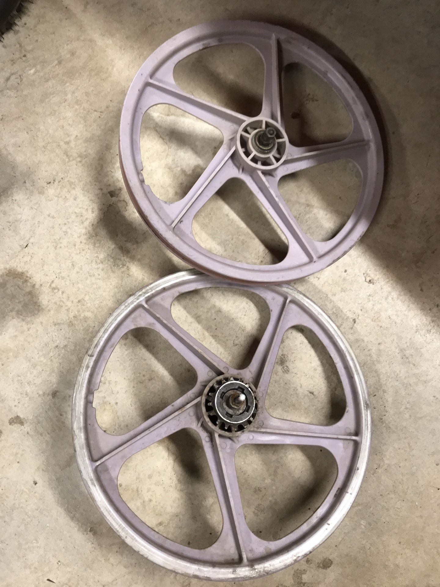 Old school bmx 20” lavender light purple peregrine master mags $250