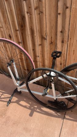 White golden cycle fixie
