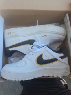 Nike Air Force 1 Low-Top Sneakers