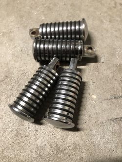 Harley foot pegs