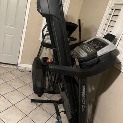 Treadmill 