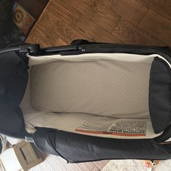 Nuna Bassinet 