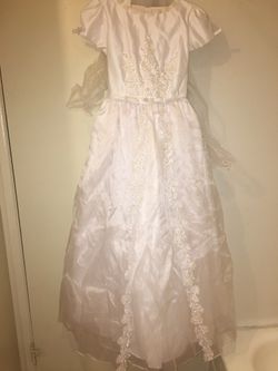 First communion dress great condition comes with the vail