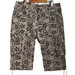 Roots Cotton Flower Print Cargo Shorts Size 14