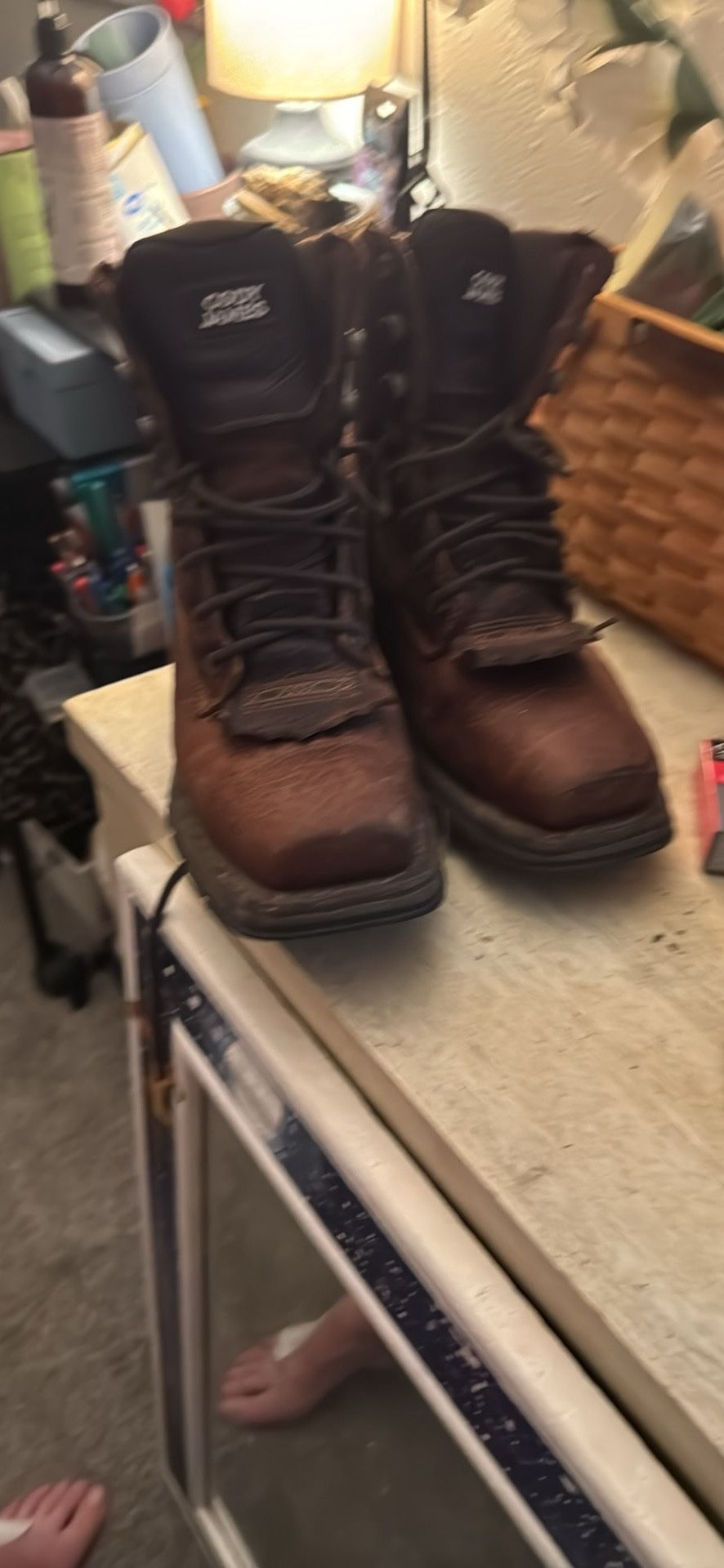 Cody James (like New) Size 7.5 Boots