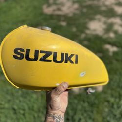 Suzuki Vintage Gas Tank 
