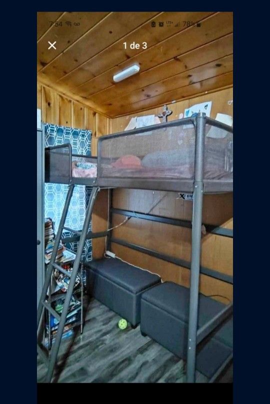 twin bunk bed