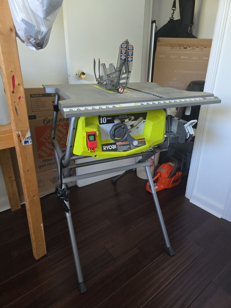 Ryobi Table Saw RTS12