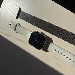 Apple Watch - Series 10 - Natural Titanium