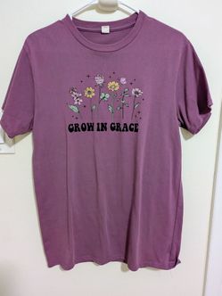 Grow In Grace Floral Graphic T-Shirt