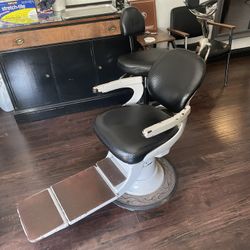 Dentist Chair 