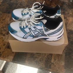 ASICS Size 9