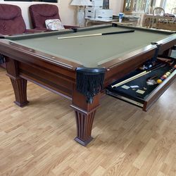 Pool Table 8ft ( Free Delivery & Set Up & New Color Felt Of your Choice
