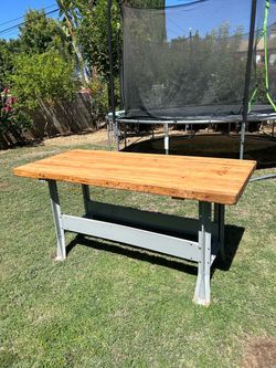 RUSTIC HEAVY DUTY WOOD TABLE