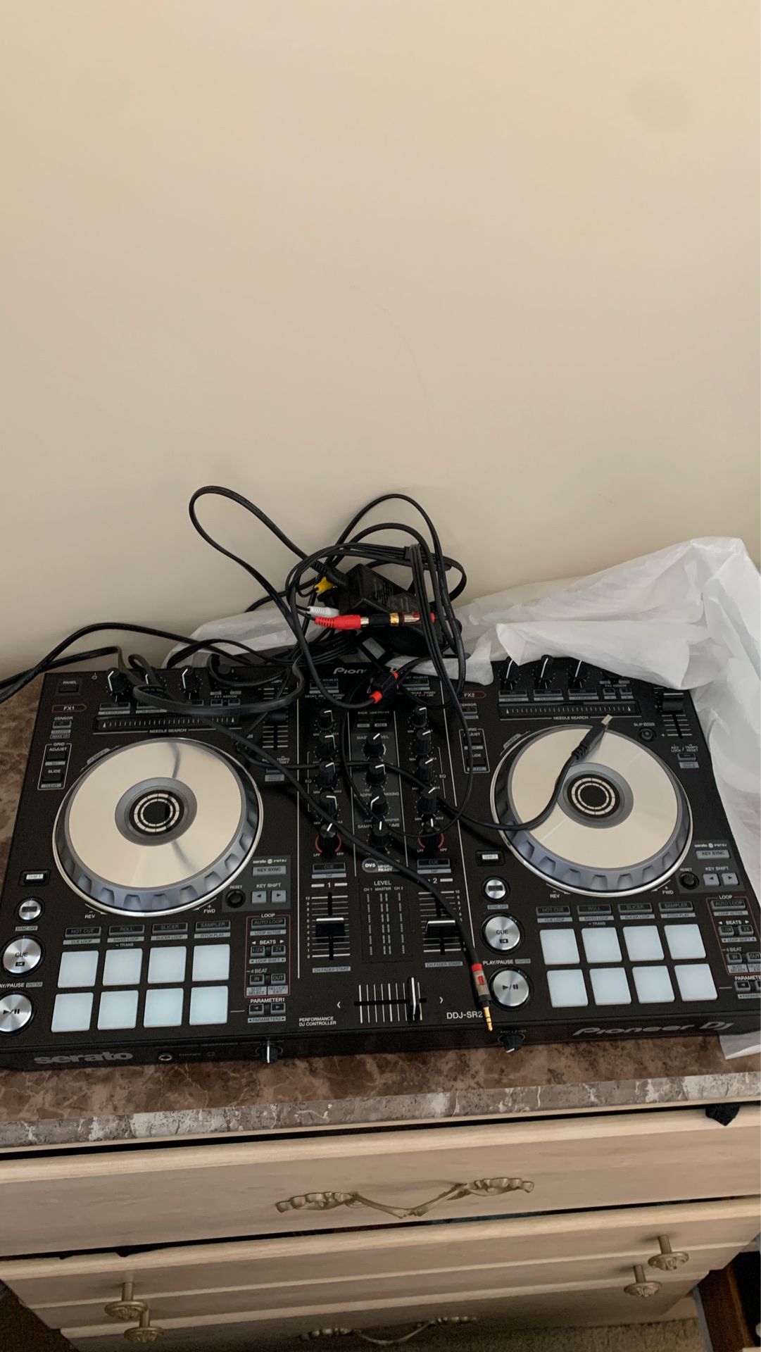 Serato pioneer DJ equipment