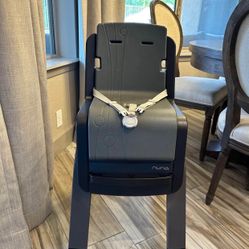Nuna ZAAZ Adjustable High Chair (Includes Keys + Manual)