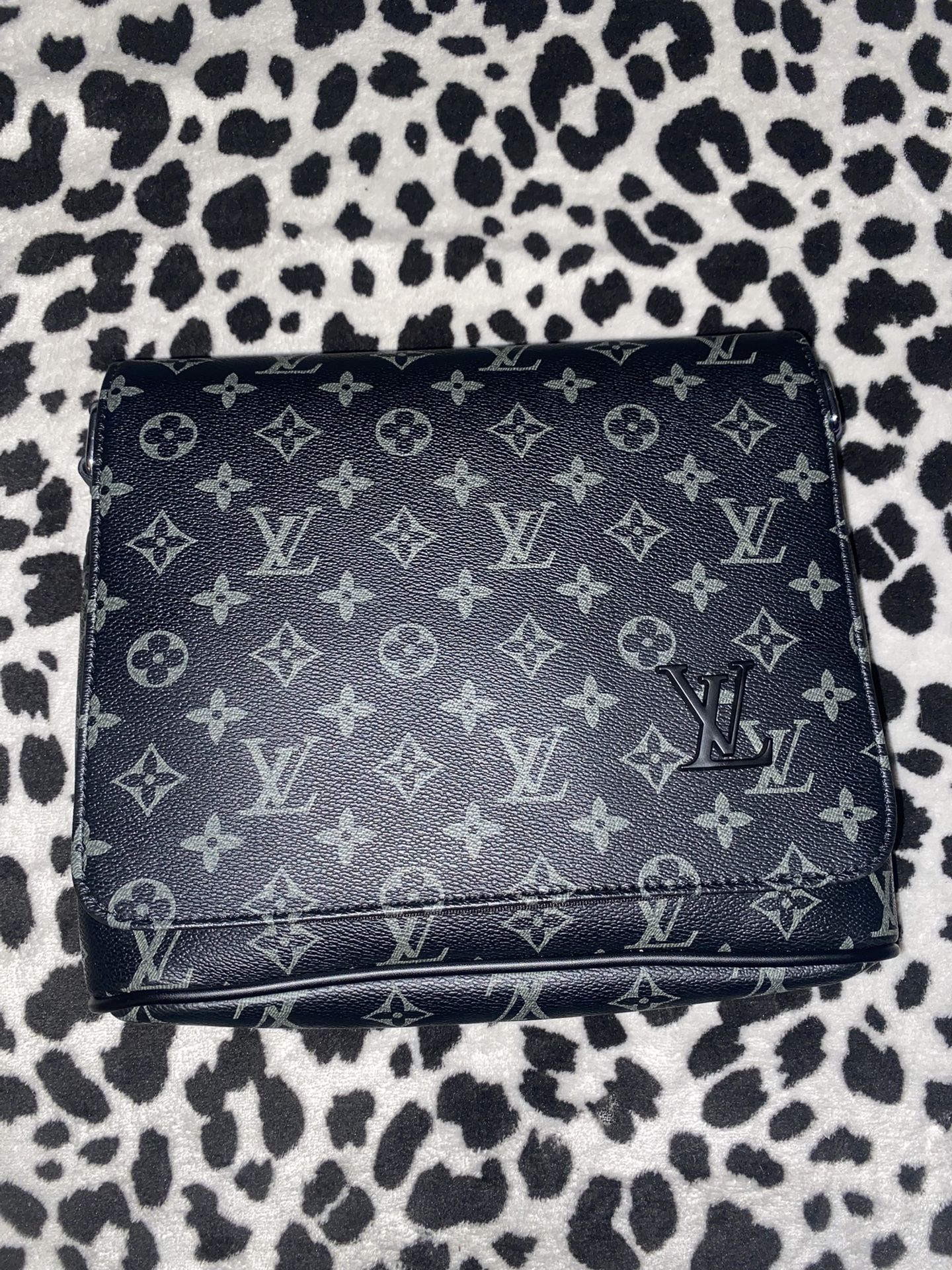 Louis Vuitton Cross-Body District Bag Color Black