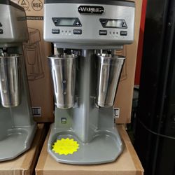 New Waring WDM240TX Double Spindle Drink Mixer 