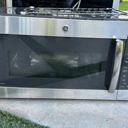 Microwave Like New $250