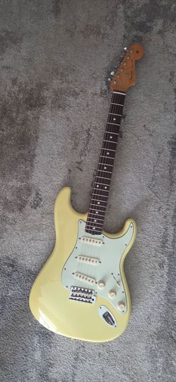 Fender Stratocaster FSR