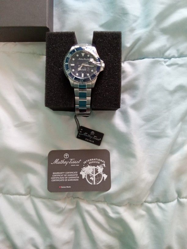 Mens Mathey-Tissot Smurf 42mm