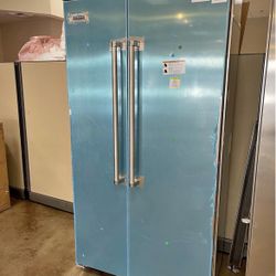 BRAND NEW VIKING 42” REFRIGERATOR STAINLESS STEEL🔥KILLER DEAL🔥