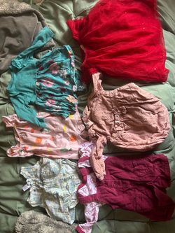 Baby girl clothing 0-3 months