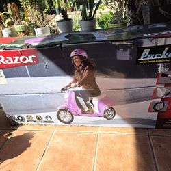 Razor 24V Pocket Mod Betty Powered Ride-On - Purple: Steel Frame, 15 mph Speed