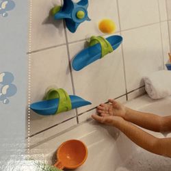 Ball track Bathtub Toy - New- Interactive Fun - 