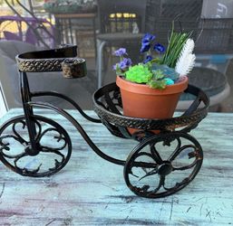 Small metal bicycle planter