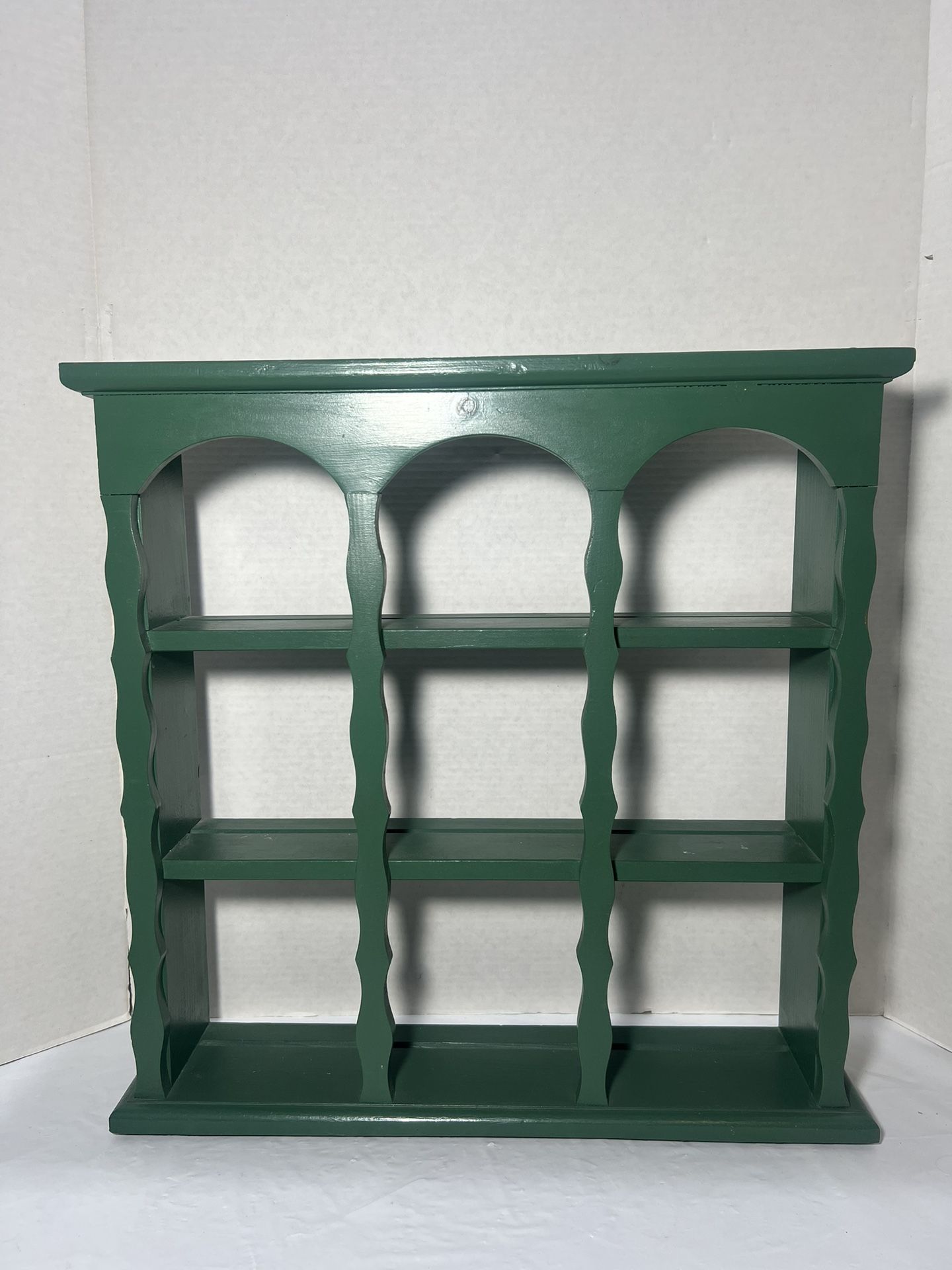 vintage country wooden demitasse tea cup saucer display